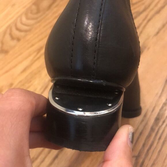 Alexander Wang Koir one black boot. It’s the left boot - Picture 11 of 12